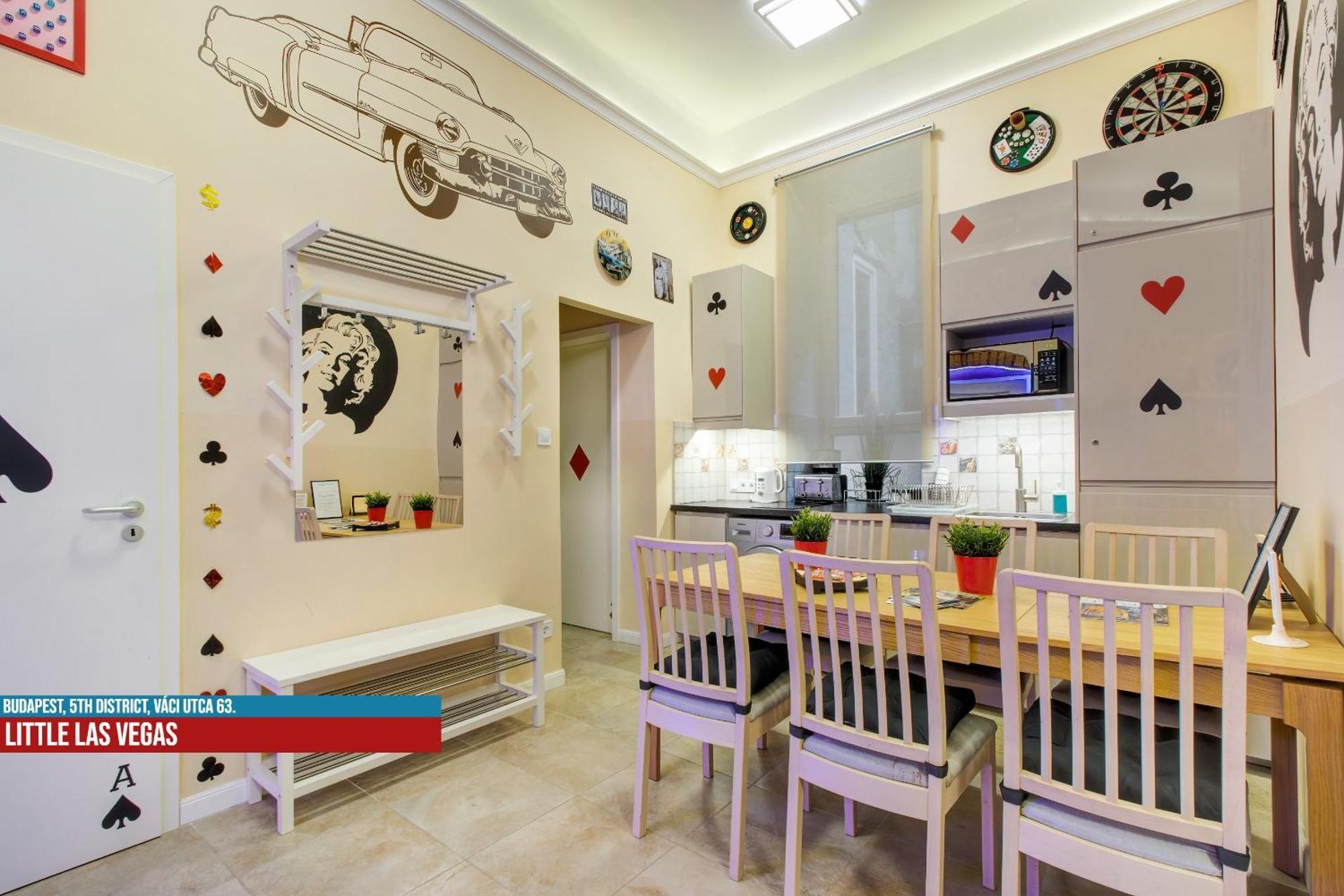 Little Americas Main Street Apartments Budapeşte Dış mekan fotoğraf
